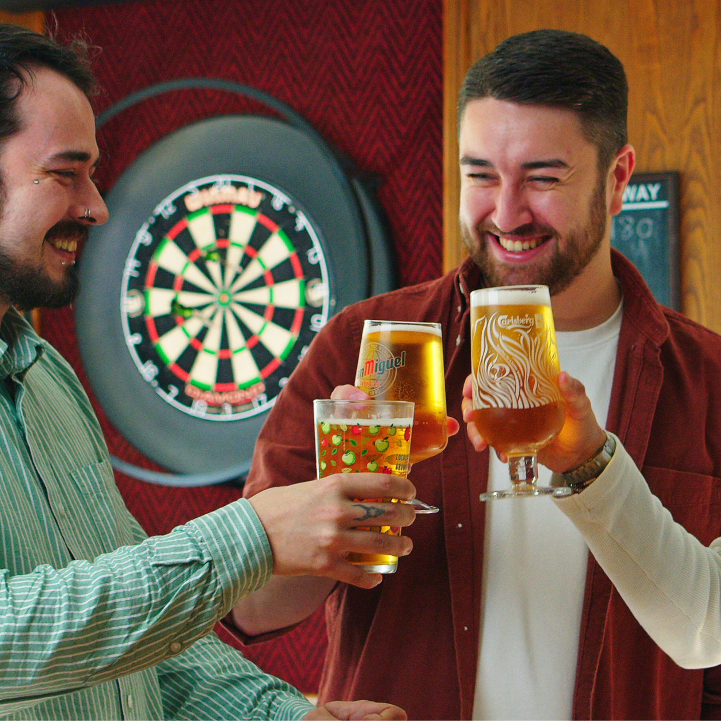 Raise a glass This Father's Day at The Royal Oak in Cardiff!